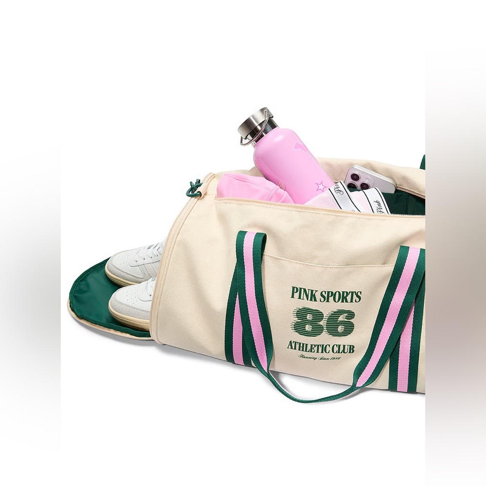 NEW Victoria’s Secret PINK dorm duffle